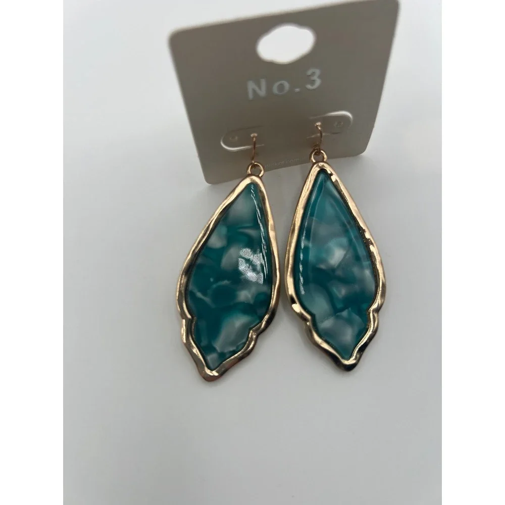 No.3 Teal Marbled Resin Gold Tone Scalloped Drop Earrings VE2266GDTL